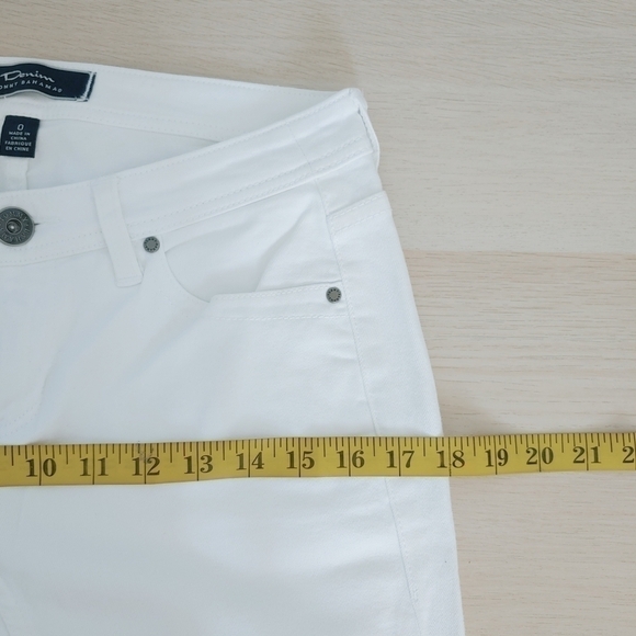 TOMMY BAHAMA White boyfriend slim cut low rise preppy jeans - Picture 7 of 13